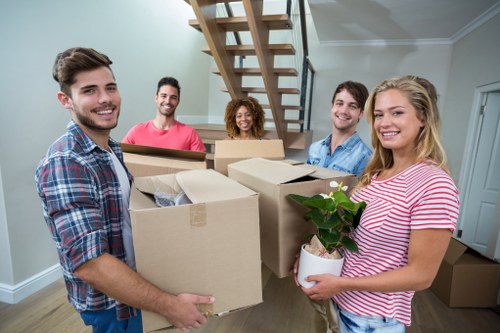 Professional packing services in Aldgate for home and office moves