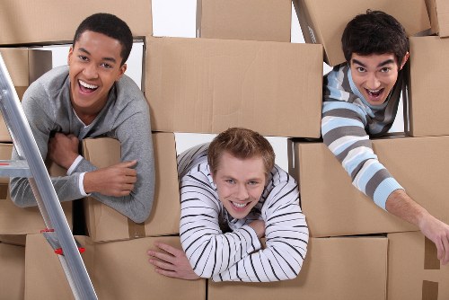 Local furniture storage option in Aldgate for residential and business needs