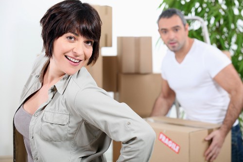 Professional mover assisting with house move in Aldgate